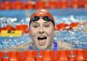 Freya Anderson celebrates her 200m individual gold. Image: British Swimming.