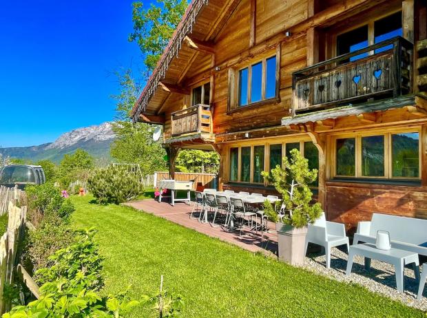 Whitchurch Herald: Chalet Xel-Ha **** 180 ° view, Wood stove, Bubble sauna in the garden. - Haute-Savoie, France. Credit: Vrbo